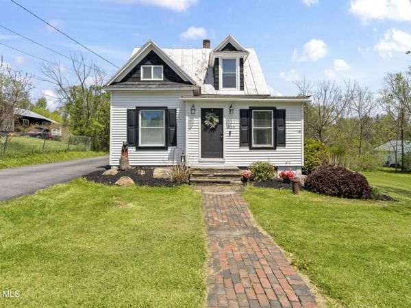 130 Charleston Street, Esperance, NY 12066
