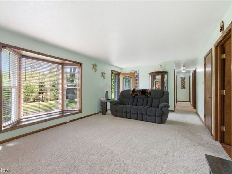 4676 Parkman Road NW, Southington, OH 44470 Photo 8
