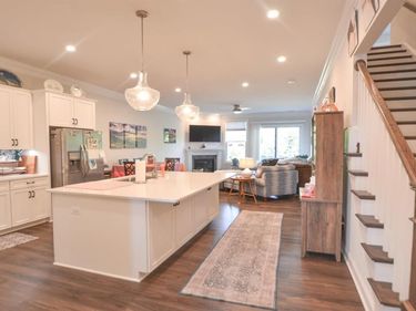 327 CLAIBOURNE RD , CROZET, VA 22932