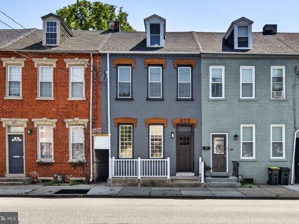 823 N QUEEN, LANCASTER, PA 17603
