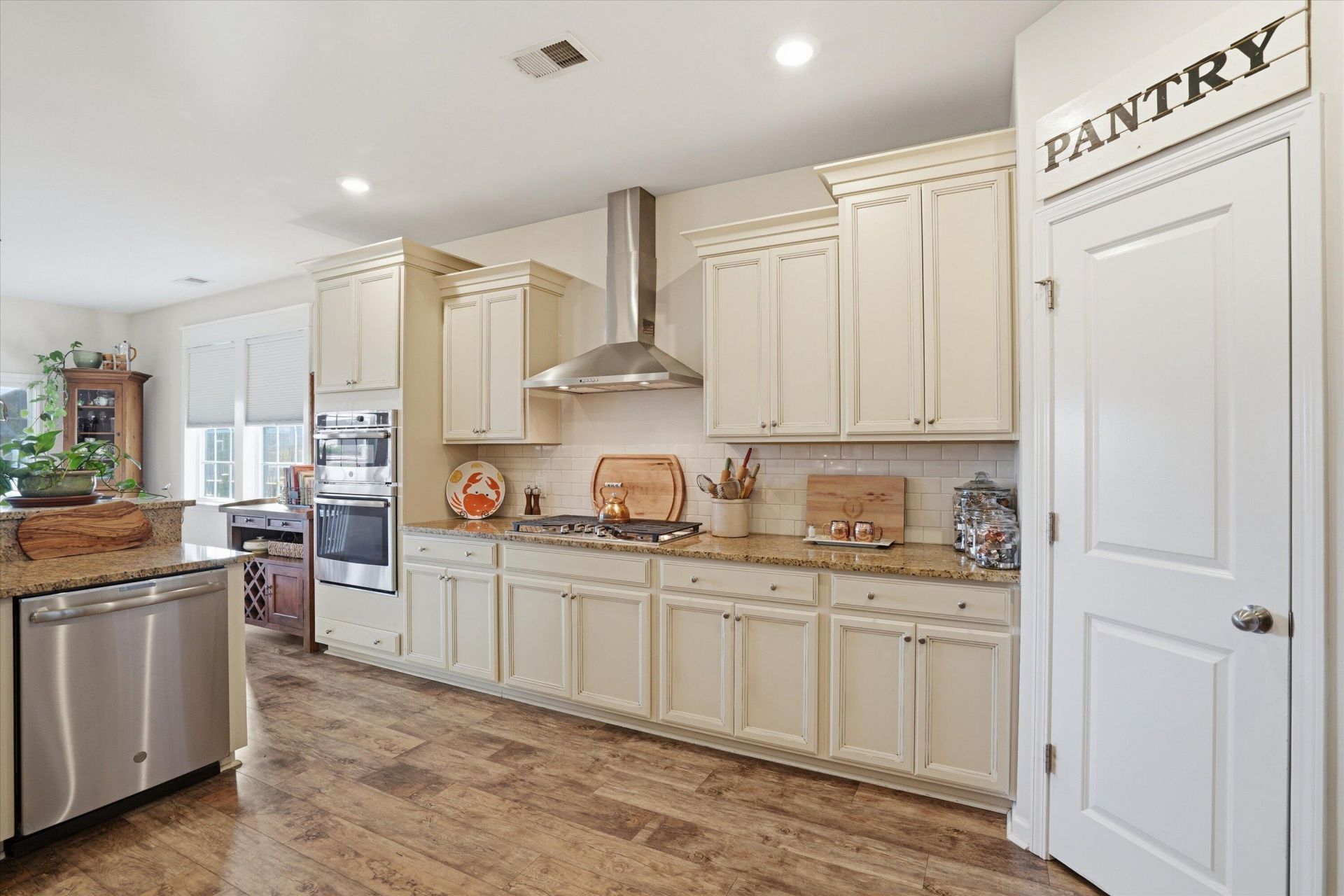 205 Witch Hazel Street Photo 8