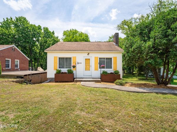 2506 Cedar Lane , Knoxville, TN 37918