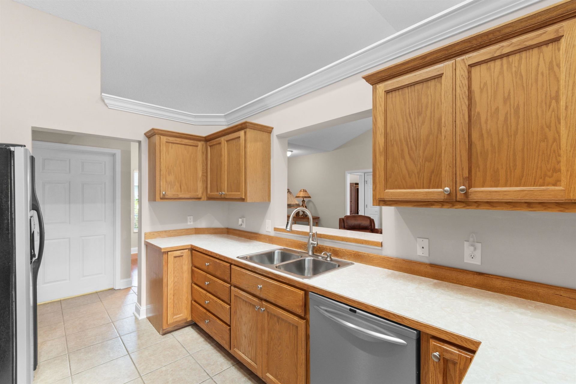 220 Candlewood Dr. Photo 9