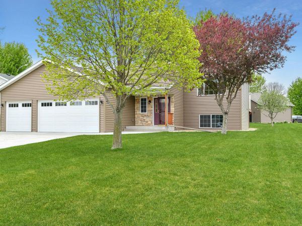 646 7th Avenue S, Sartell, MN 56377