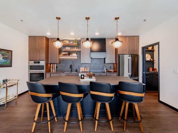 300 Main Avenue , Unit 703, Fargo, ND 58103