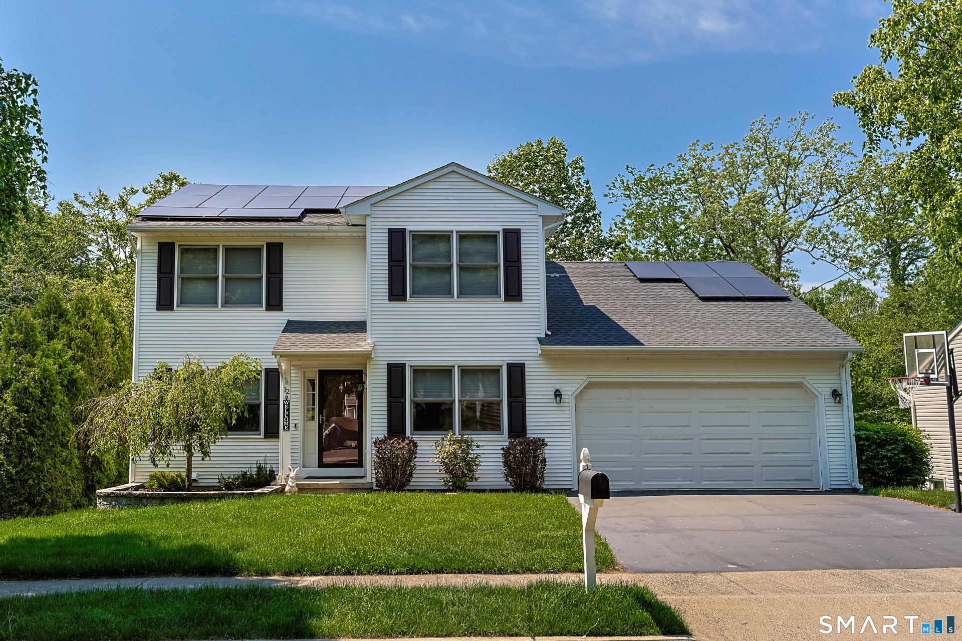12 Big Spruce, West Haven, CT 06516 Main Photo