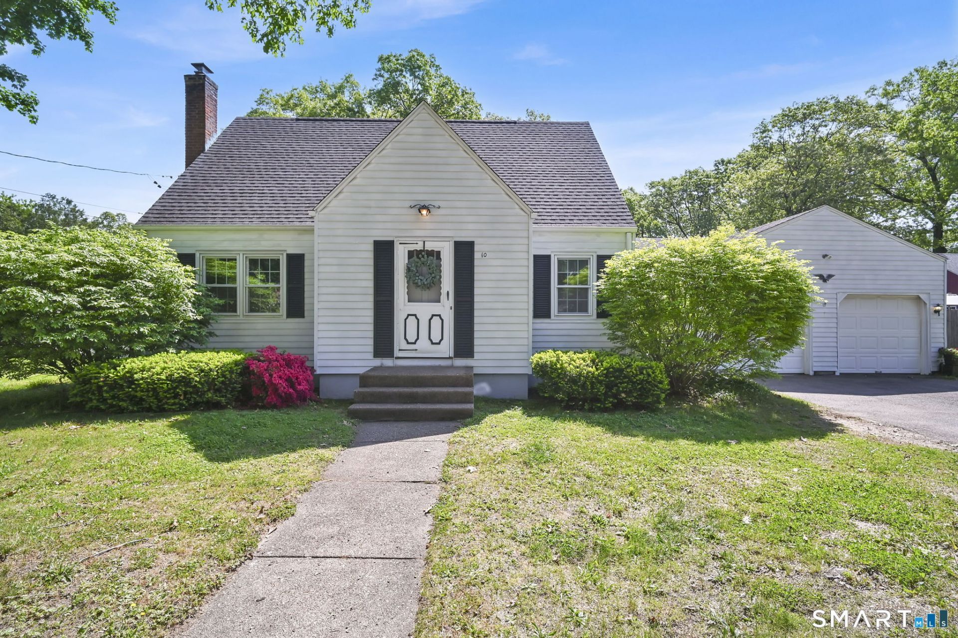 10 Pine, Windsor Locks, CT 06096 Main Photo
