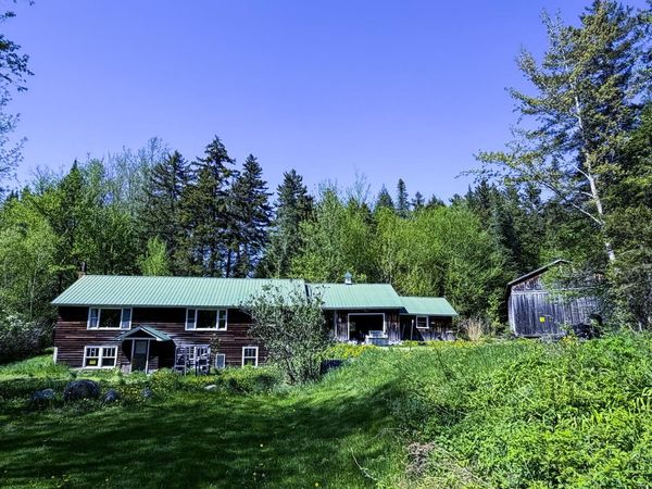 297 Robinson Road, Warren, VT 05674