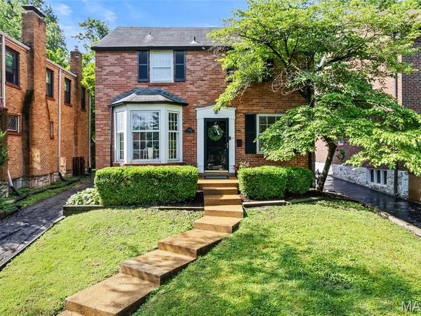 7422 Gannon Avenue, St Louis, MO 63130