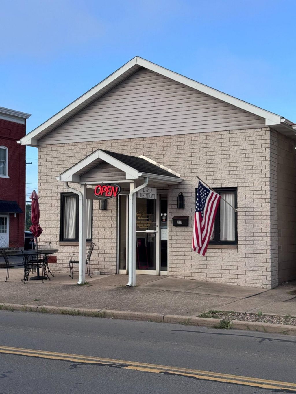 219 MAIN STREET, WATSONTOWN, PA 17777