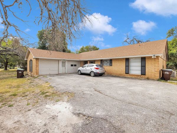 6014 EVERS RD, Leon Valley, TX 78238
