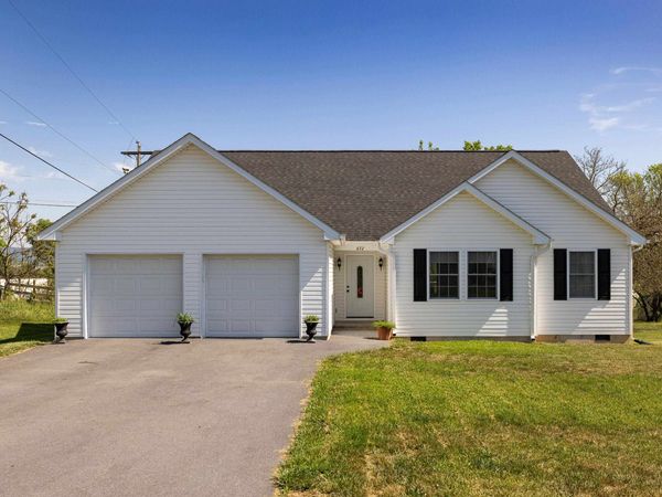 672 ELM ST, BROADWAY, VA 22815