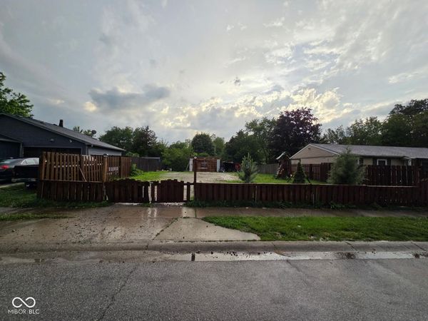 3214 Milford Road, Indianapolis, IN 46235