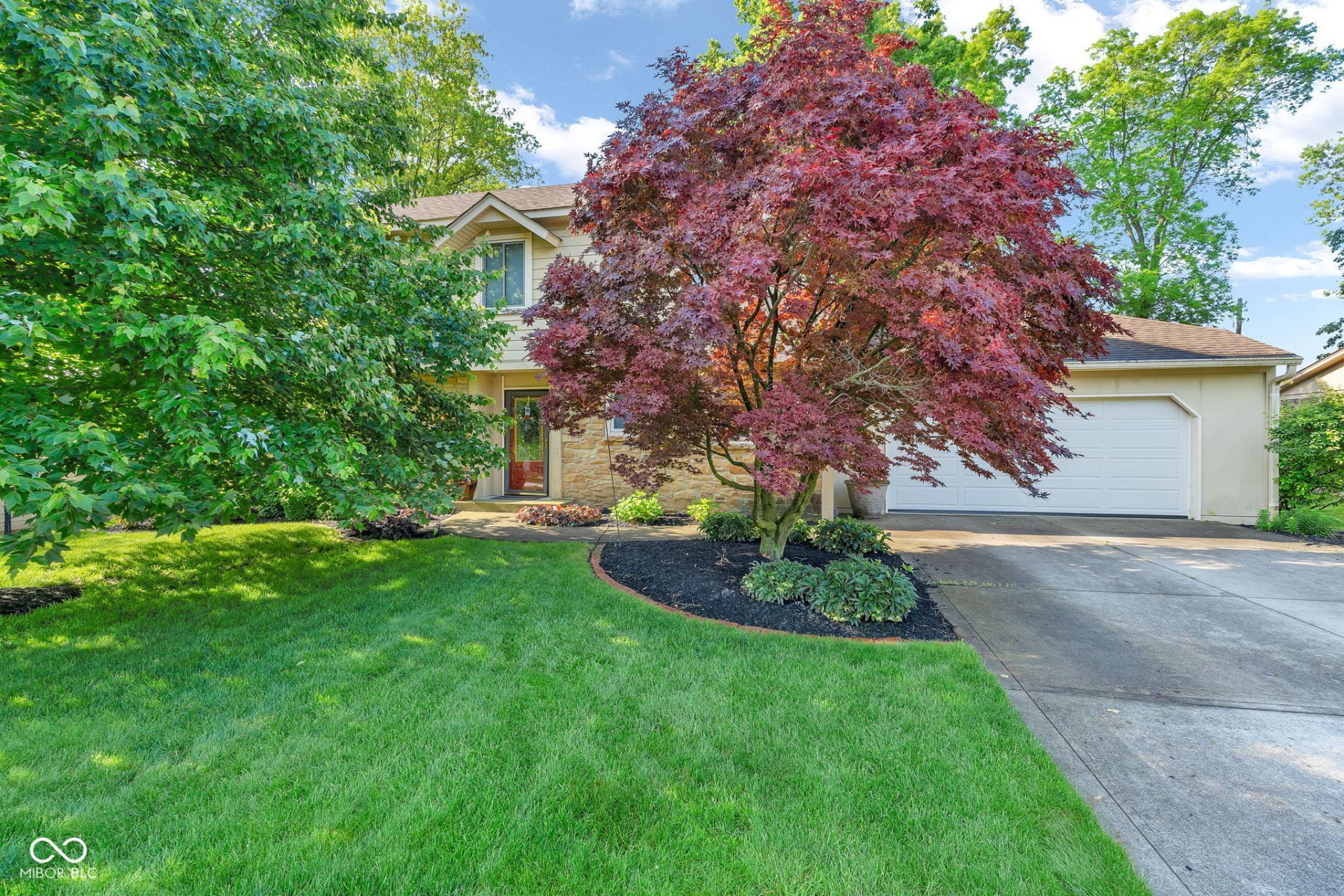 555 Meadow Drive, Danville, IN 46122 Main Photo