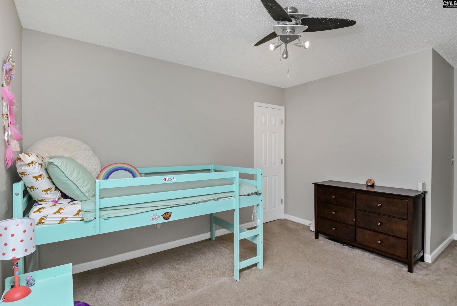 86 Crossfox Court  Photo 19