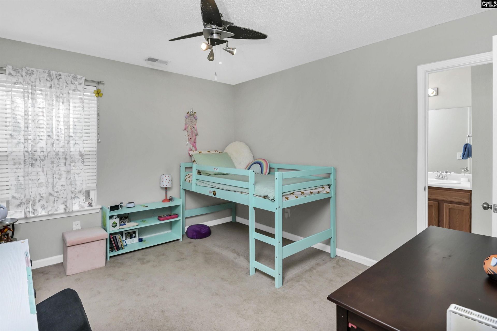 86 Crossfox Court  Photo 21