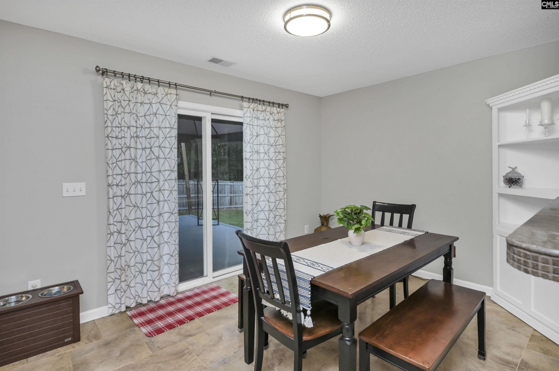 86 Crossfox Court  Photo 9