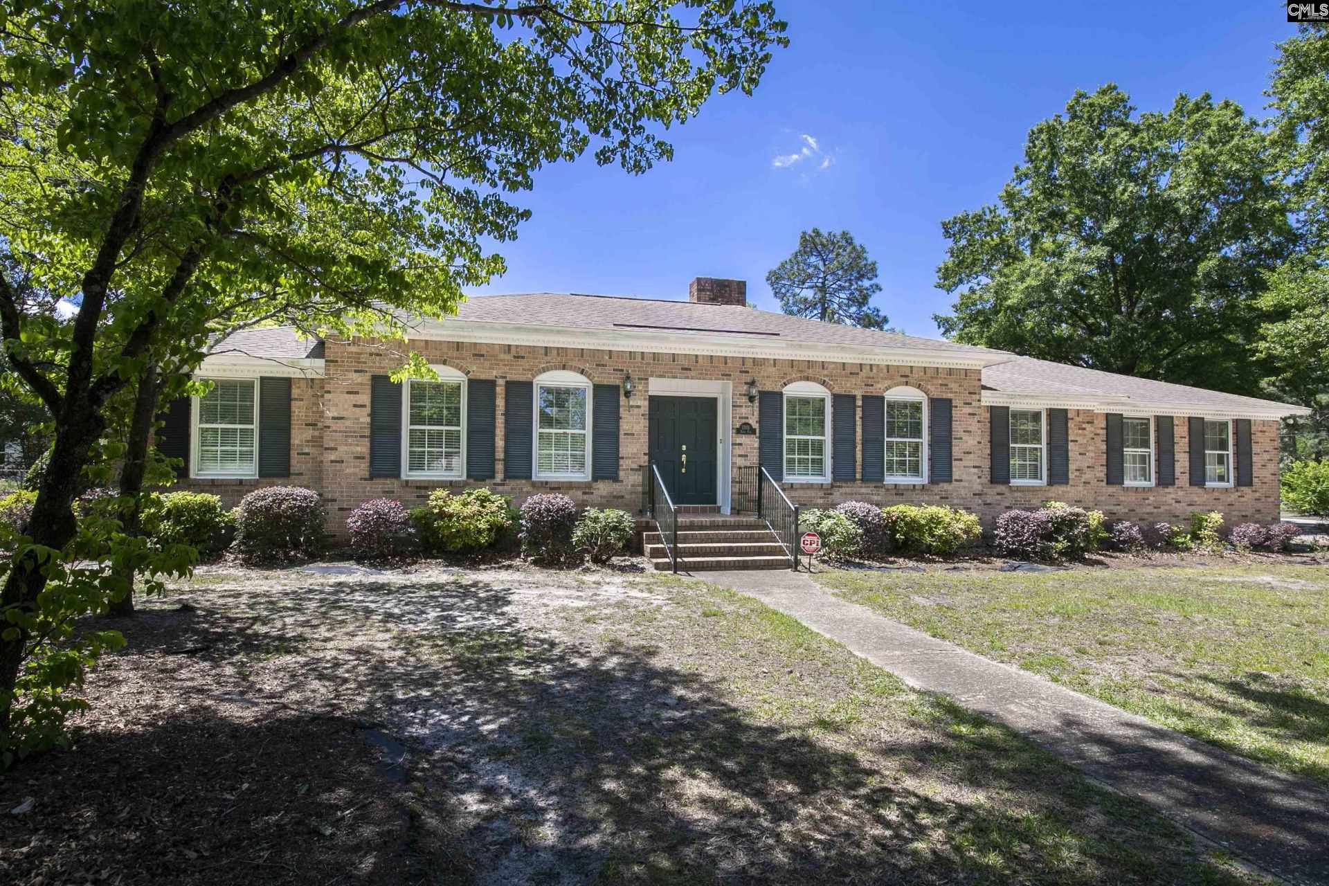 1301 Sand Oak Drive  Photo 4