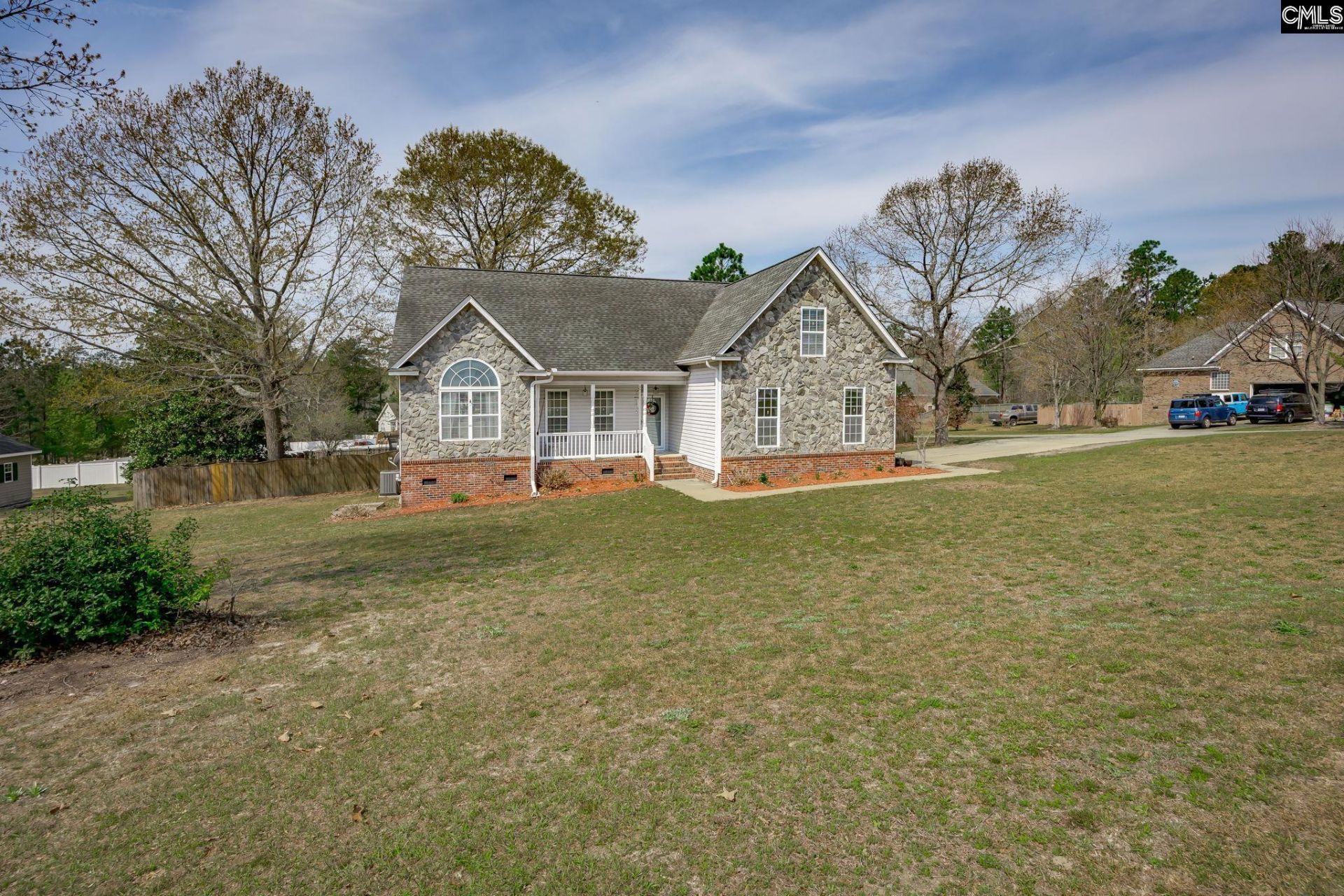 243 Haigs Creek  Photo 5