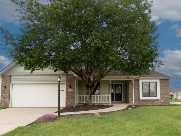 1735 Greythorn Drive, Fort Wayne, IN 46815