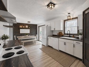 26 Oak Lane, Pine Island, MN 55963