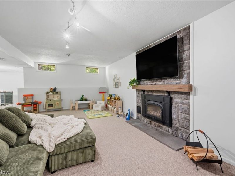 18976 Thorpe Road, Chagrin Falls, OH 44023 Photo 29