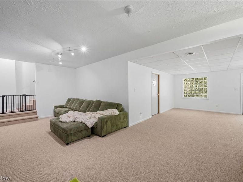 18976 Thorpe Road, Chagrin Falls, OH 44023 Photo 30