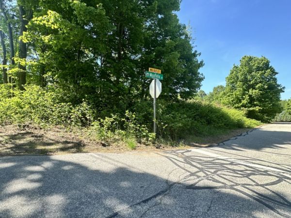MaxFelix , Mansfield, CT 06268