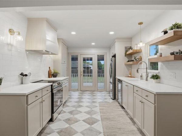 602 E Symmes Street, Norman, OK 73071