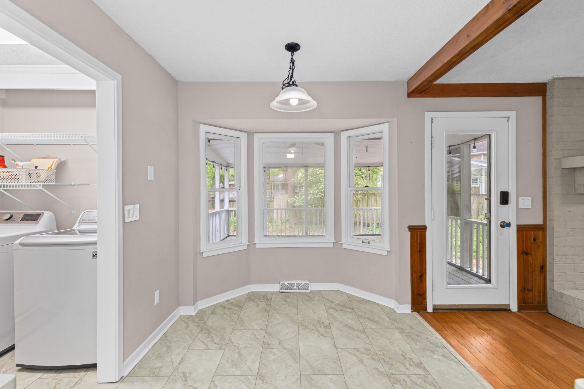 100 Medway Square Photo 12