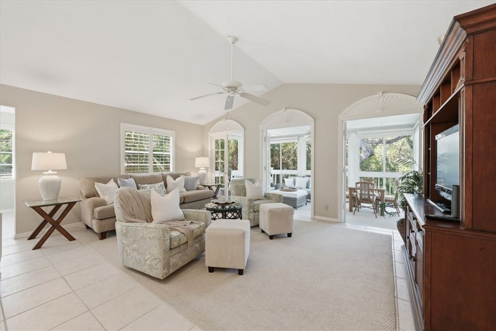 1275 Winding Oaks Circle E, Unit 705, Vero Beach, FL 32963 Photo