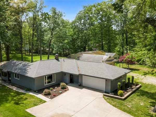 25983 Hilliard Boulevard , Westlake, OH 44145