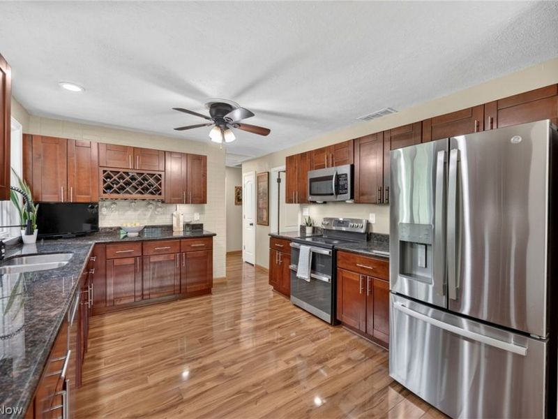 25983 Hilliard Boulevard, Westlake, OH 44145 Photo 11