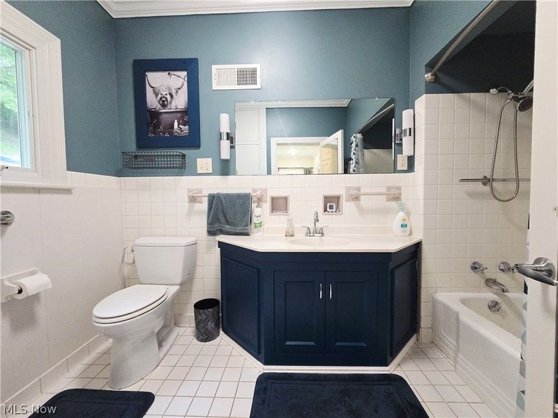 885 Sheridan Road, Coshocton, OH 43812 Photo 10