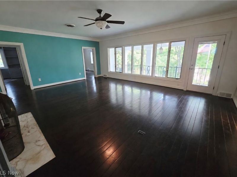 885 Sheridan Road, Coshocton, OH 43812 Photo 2