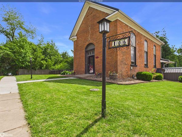 106 Spruce Street, Montrose, IA 52639