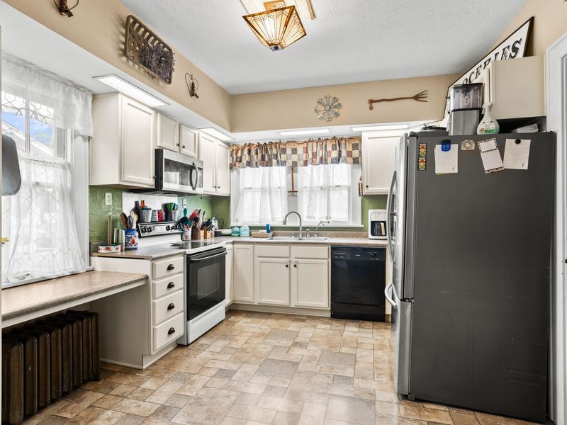 100 W Hill Street, Pleasant Hill, OH 45359 Photo 13