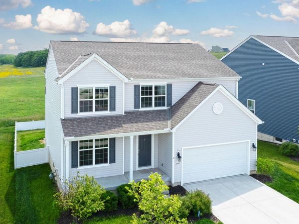 2432 Brook Run Drive, Lancaster, OH 43130