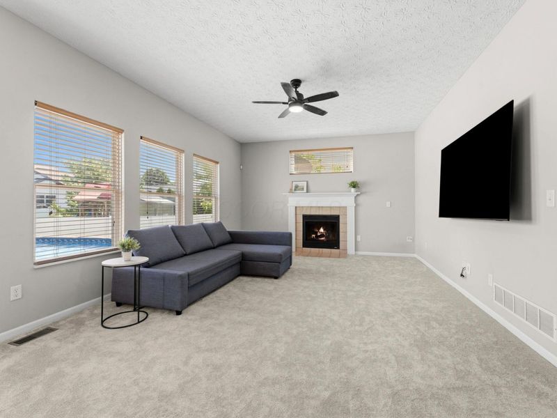 6116 Heritage Farms Drive, Hilliard, OH 43026 Photo 6