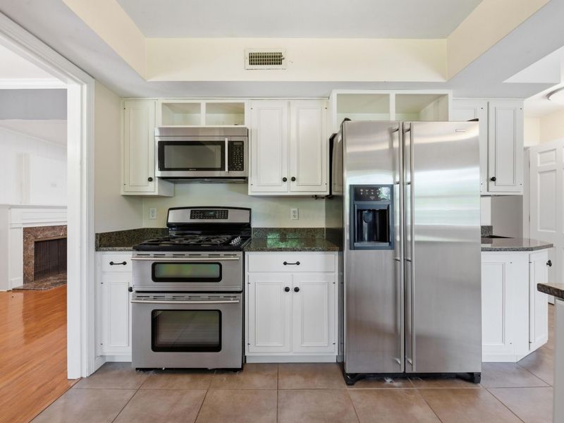 1491 Kirkley Road, Columbus, OH 43221 Photo 12