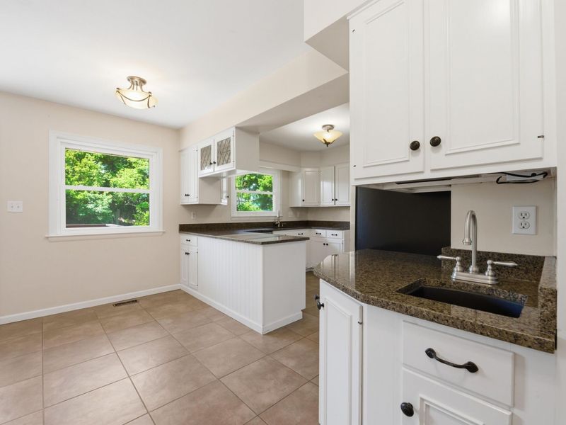 1491 Kirkley Road, Columbus, OH 43221 Photo 14