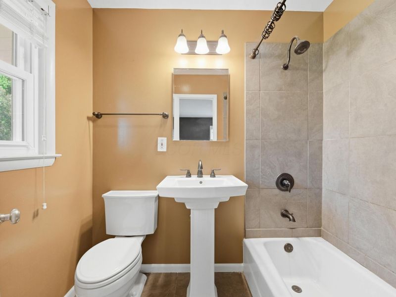 1491 Kirkley Road, Columbus, OH 43221 Photo 24