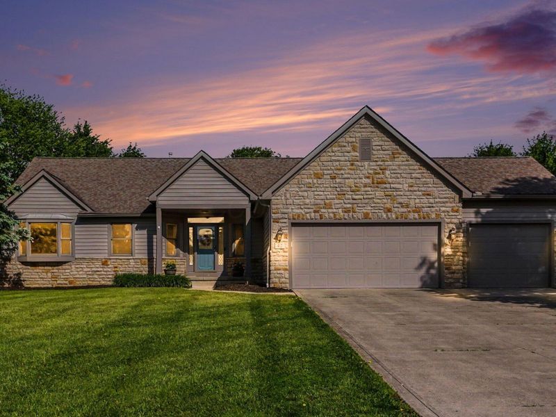 42 Millstone Circle, Pataskala, OH 43062 Photo 1