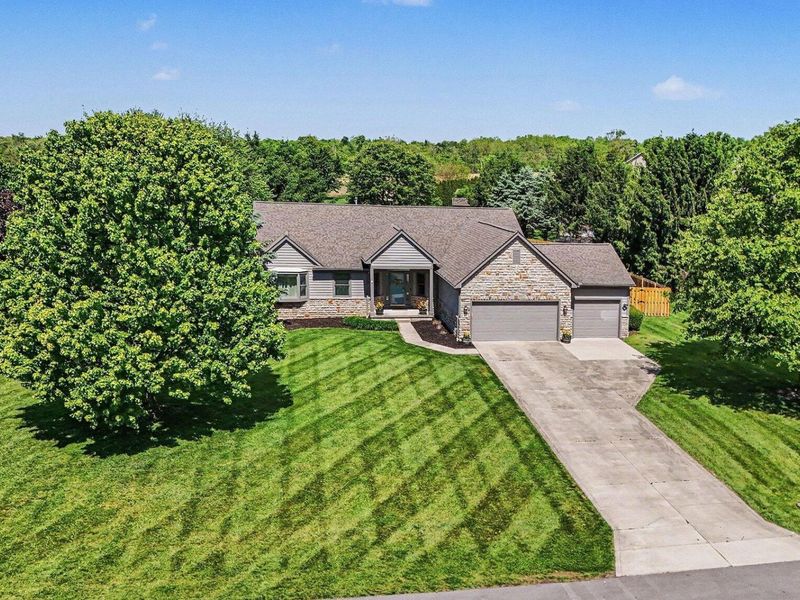 42 Millstone Circle , Pataskala, OH 43062 Photo 2