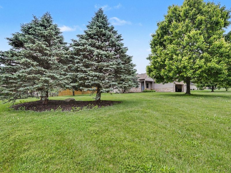 42 Millstone Circle, Pataskala, OH 43062 Photo 3