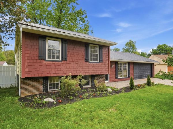 691 Juniper Lane , Columbus, OH 43230