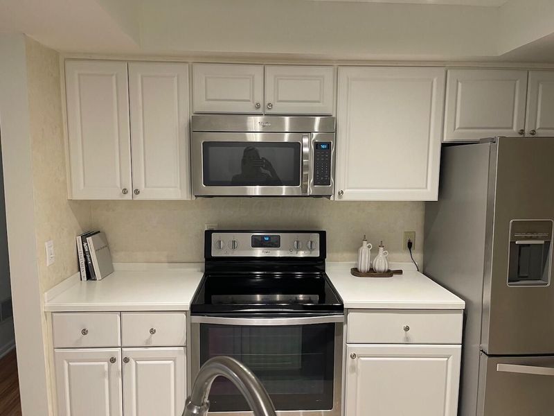 5935 N High Street , Unit 215, Worthington, OH 43085 Photo 4