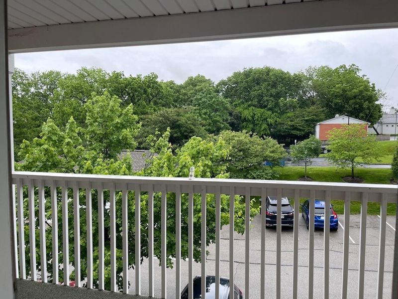 5935 N High Street , Unit 215, Worthington, OH 43085 Photo 9