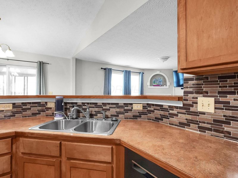227 Calderdale Court , Blacklick, OH 43004 Photo 22