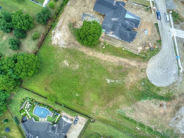 10612 S Holley Street , Jenks, OK 74037